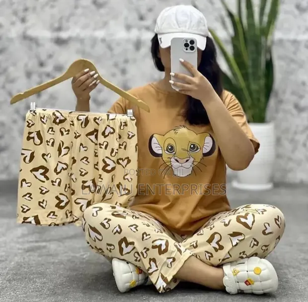 Floral Pyjamas - Ladies Pajama Set - 1