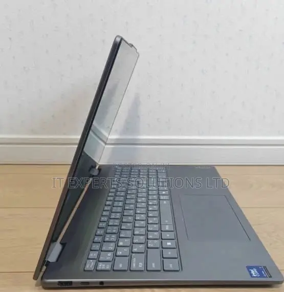 Lenovo Yoga 7i 16" Intel Core Ultra 7 16GB RAM 512GB SSD - 1