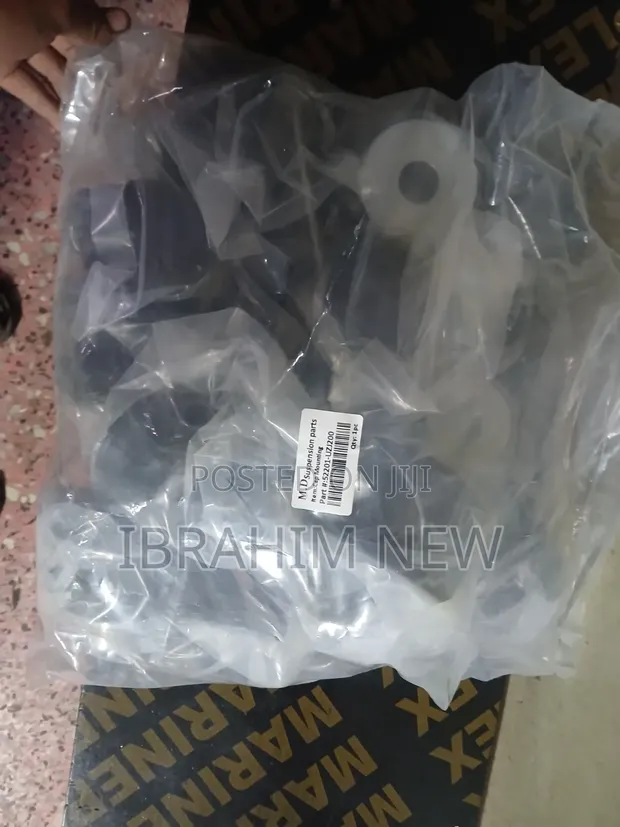 Toyota Land Cruiser 200 Series Body Bush Kit - 1