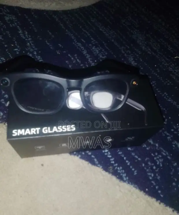 GoPro G10 Smart Glasses (Used) - 1