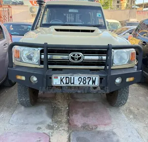 Toyota Land Cruiser 2018 Kijivu