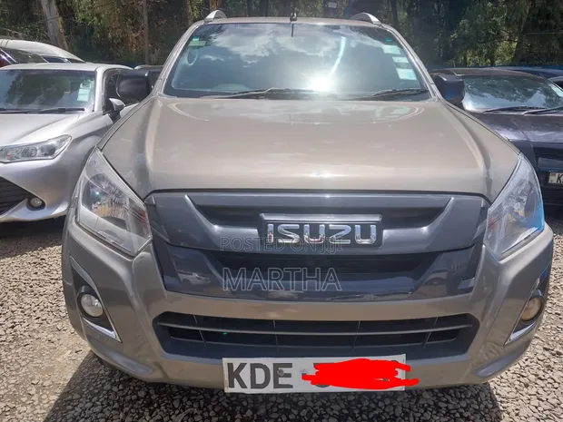 Isuzu D-MAX 2021 Brown - 1
