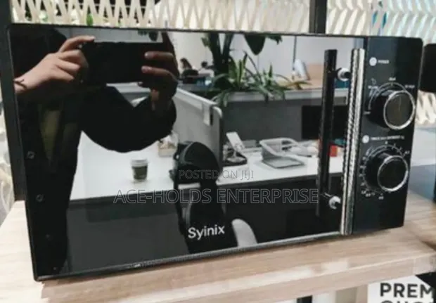 Syinix 20 Litres Manual Microwave (Black) with Defrost - 1