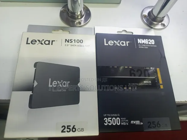 Lexar NS100 2.5" SATA III SSD 256GB - 1