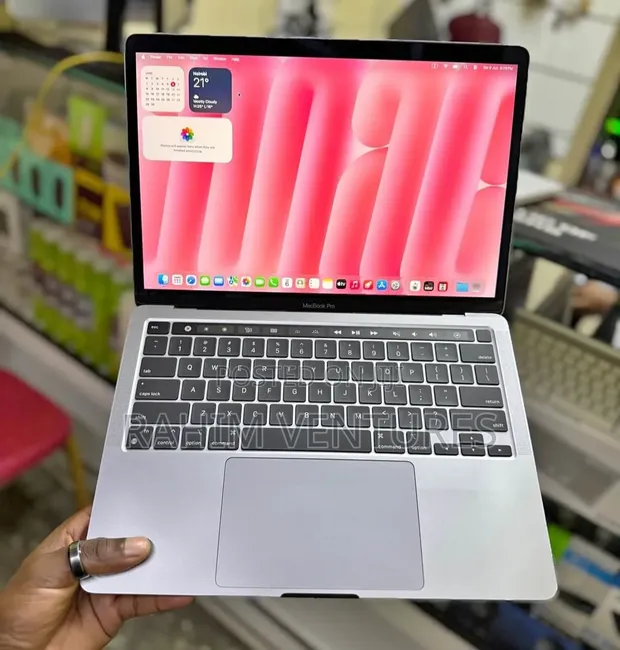 Apple MacBook Pro 2020 M1 16GB RAM 1TB SSD - 1