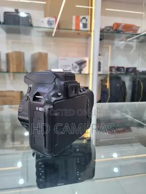 Nikon D5600 DSLR Camera