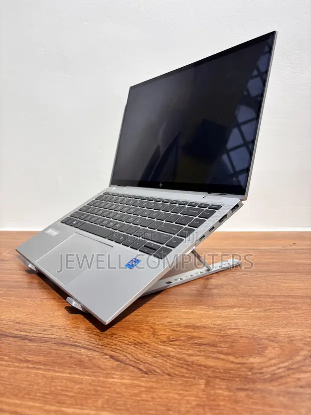 HP EliteBook 1040 G8 Laptop 14" i7 16GB RAM 512GB SSD Touchscreen - 1