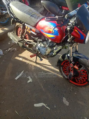 Bajaj Boxer HD 150 (2026) Red