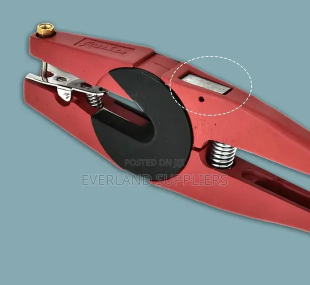 Easy-Grip Livestock Applicator Tool - 1