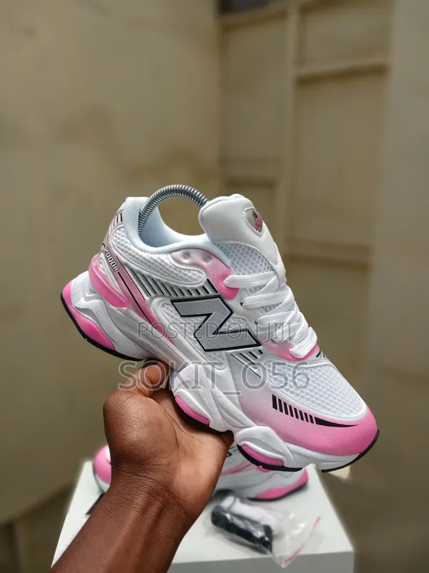 New Balance 2000R Women's Sneakers - 1