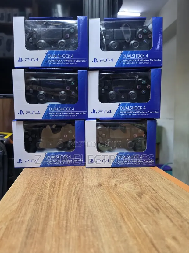 Sony DualShock 4 Wireless Controller for PS4 - 1