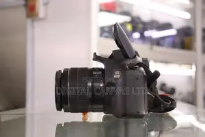 Canon 4000D DSLR na Lens ya 18-55mm, Kadi ya 32GB & Tripod