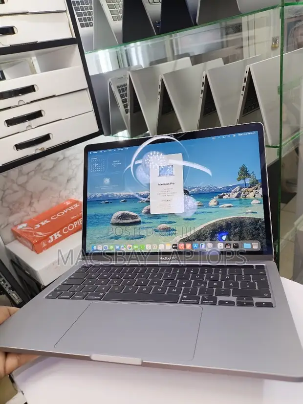 Apple MacBook Pro 2021 M1 Pro 16GB RAM 512GB SSD - 1