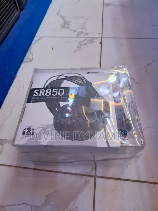 Samson SR850 Headphones - 1