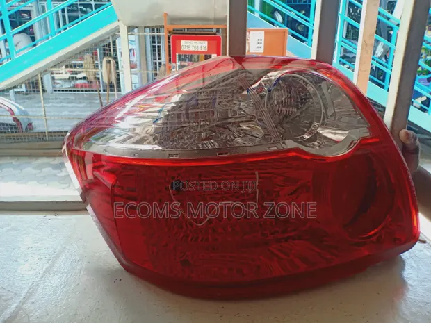 Toyota Auris 2008 Tail Lights - 1