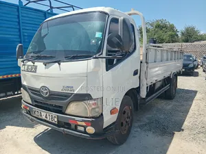 Toyota Dyna Truck Long Chassis