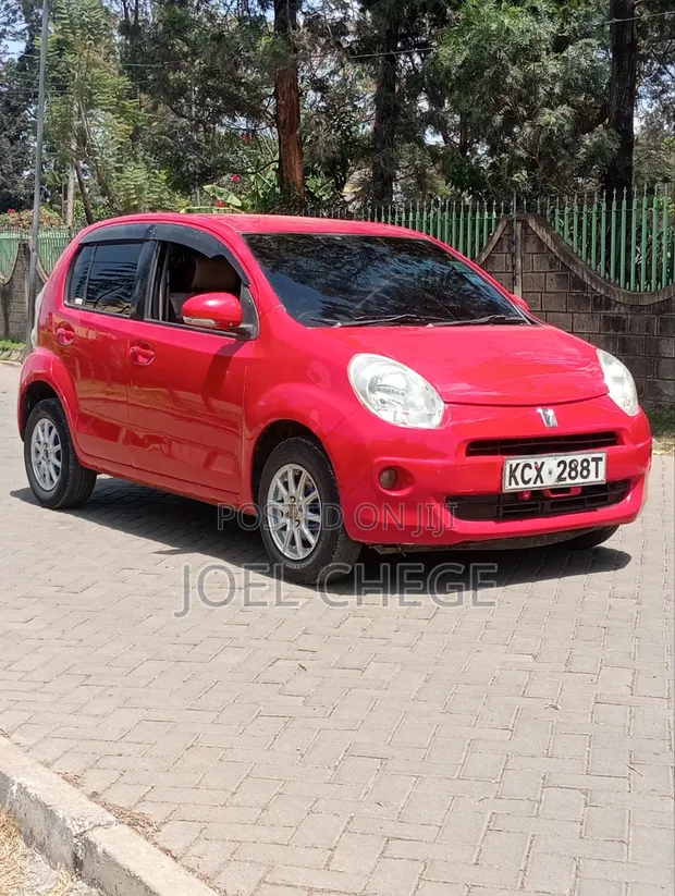 Toyota Passo 2012 Red - 1