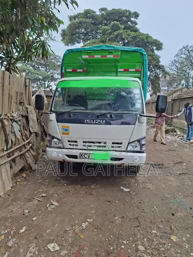 Isuzu NPR 4.3 Rigid Truck - 1