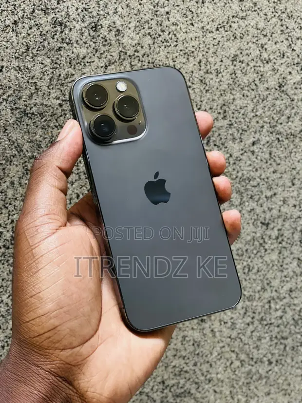 Apple iPhone 13 Pro 256GB Black - 1