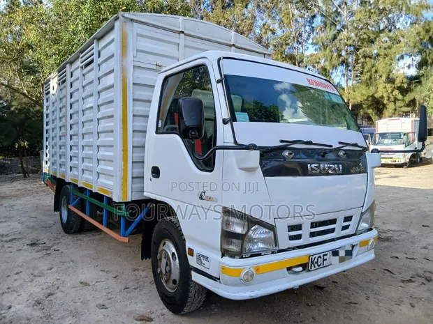 Isuzu NKR 2015 Truck - 1