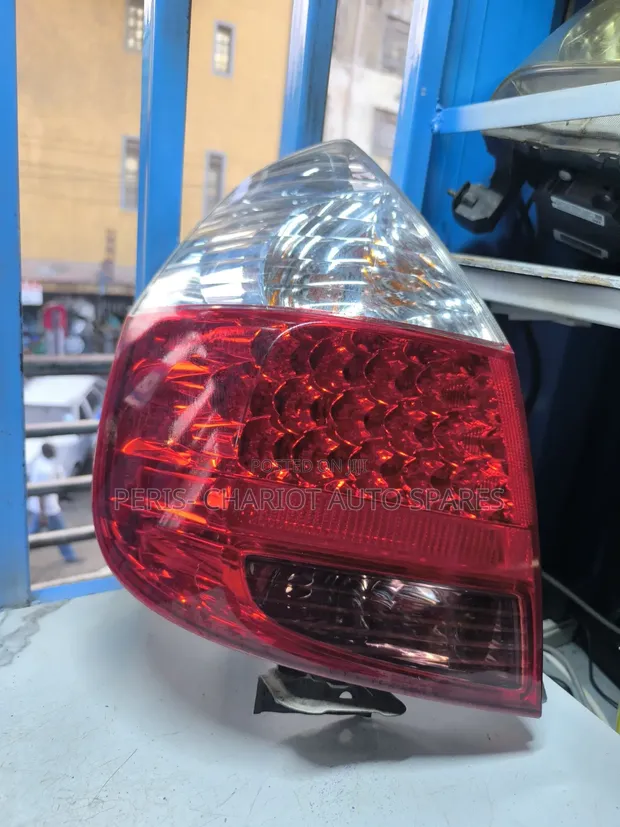 Honda Fit Taillight (2001-2006) - 1