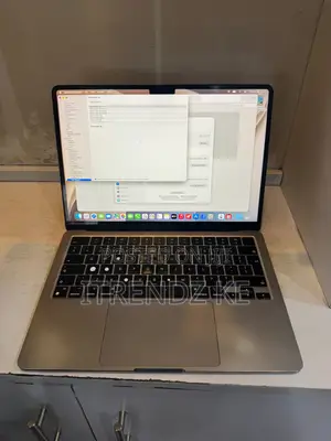 Apple MacBook Air 2022 M2 8GB RAM 256GB SSD