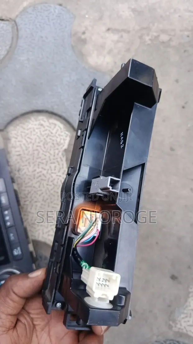 Toyota Premio AC Control (Automatic) - 1