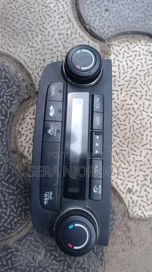 Honda CR-V AC Control Unit