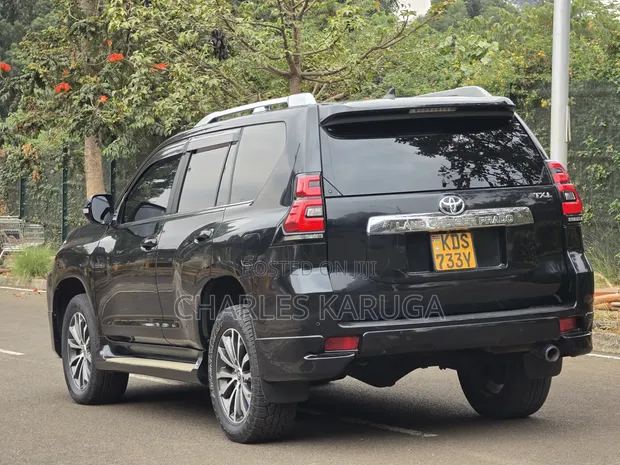 Toyota Land Cruiser Prado TXL 2020 Nyeusi - 1