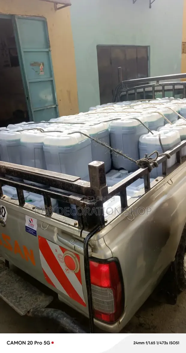 Konteyner ya Lita 20 ya Coolant kwa Mashine za Viwandani na Jenereta za Dizeli - 1