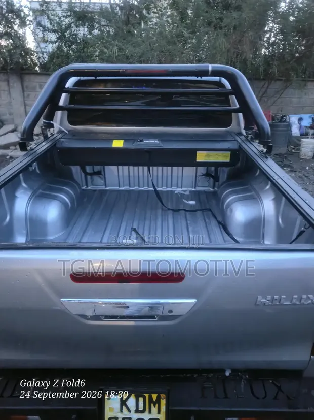 Toyota Hilux Sliding Roller Shutter Lid - Mpya Kabisa - 1