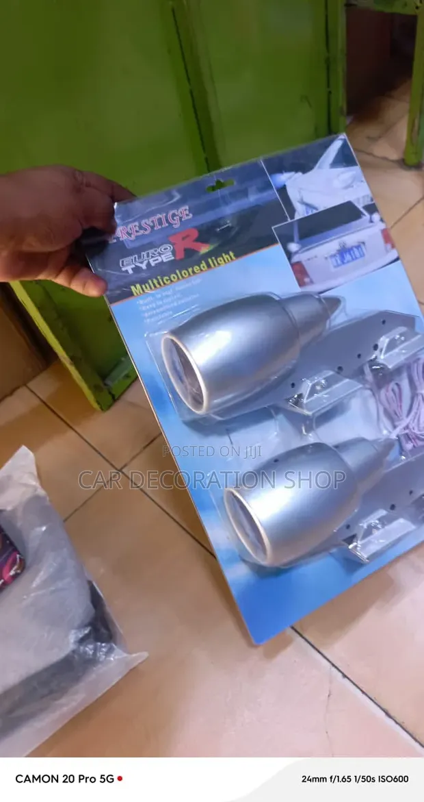 Rocket Dual Light na Multicolored LEDs Zenye Lumen ya Juu - 1