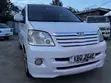 Toyota Noah 2.0 FWD (8 Seater) 2006 - 4