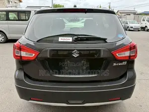 Suzuki SX4 S-Cross 1.6 SUV 2019 Nyeusi