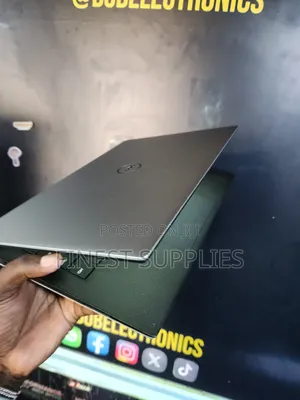 Dell XPS 13 9350 Laptop - Core i7, 8GB RAM, 512GB SSD