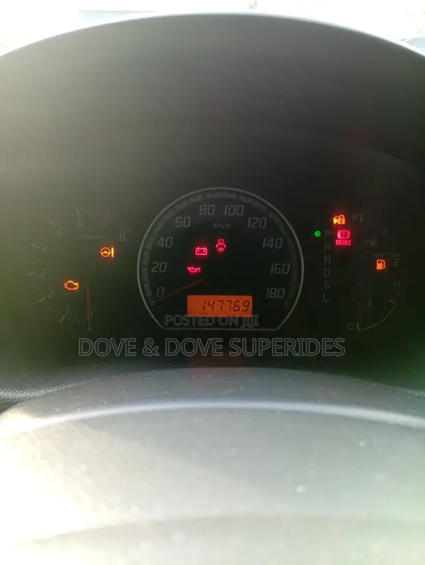 Suzuki Swift 2010 Nyeupe - 1
