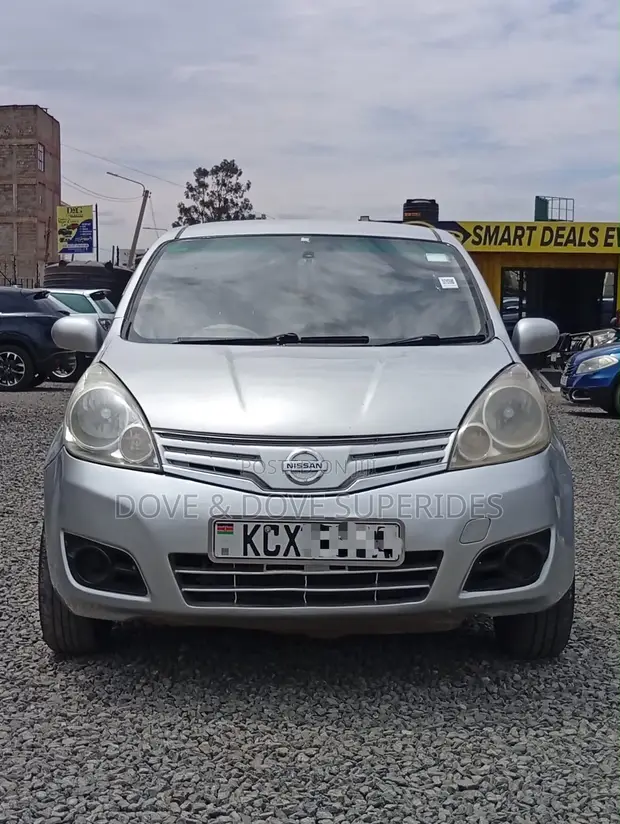 Nissan Note 2012 Silver - 1