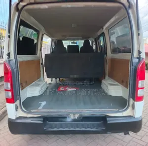 Toyota HiAce 2014 Super GL