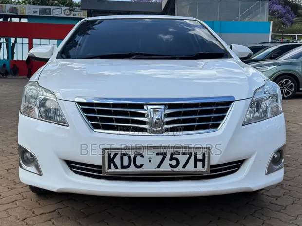 Toyota Premio 1.8 FWD 2014 Nyeupe - 1