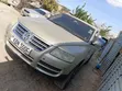 Volkswagen Touareg 2009 Dhahabu - 1