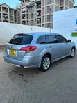 Subaru Legacy 2011 Silver - 3
