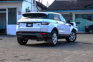 Land Rover Range Rover Evoque SE 4x4 2019 White