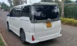Toyota Voxy X 2WD 8-Seater 2018 White - 3