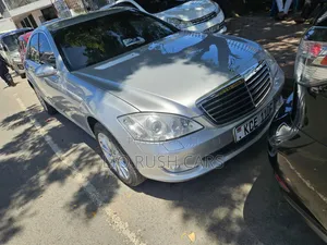 Mercedes-Benz S-Class 2010 Nyeusi