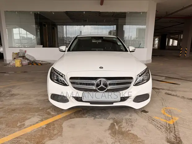 Mercedes-Benz C180 2015 White - 1