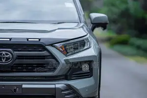 Toyota RAV4 Adventure 2019 Green