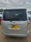 Toyota Voxy ZS 2WD 8-Seater 2013 Silver - 2