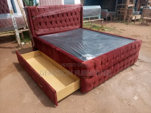 Kitanda cha Chester 5x6 chenye Droo + Godoro | Seti Kamili ya Chumba cha Kulala - 1