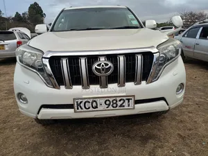 Toyota Land Cruiser Prado 2012 Rangi ya Pearl