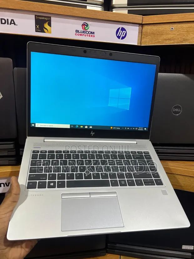 Laptop HP EliteBook 840 G6 - Core i7, 8GB RAM, 256GB SSD - 1